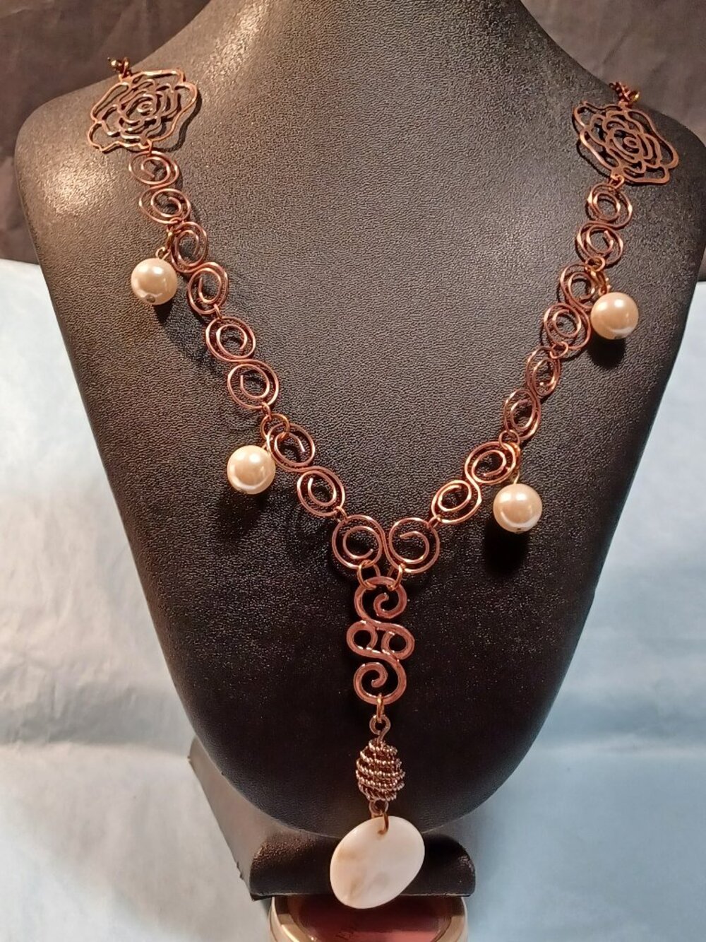 Rose Gold / Copper Y Dangle Necklace with Roses & Pearls